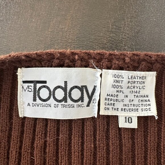 Rare 1970s Suede & Knit Vest Crochet Trim / covered buttons Brown Tan Vintage - Picture 7 of 10